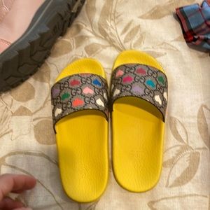 Girls Gucci slides